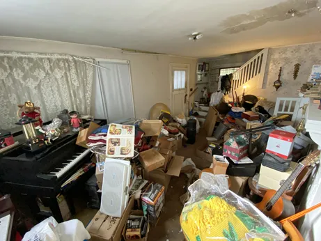 Hoarder-House-OH-IMG_1330-461px
